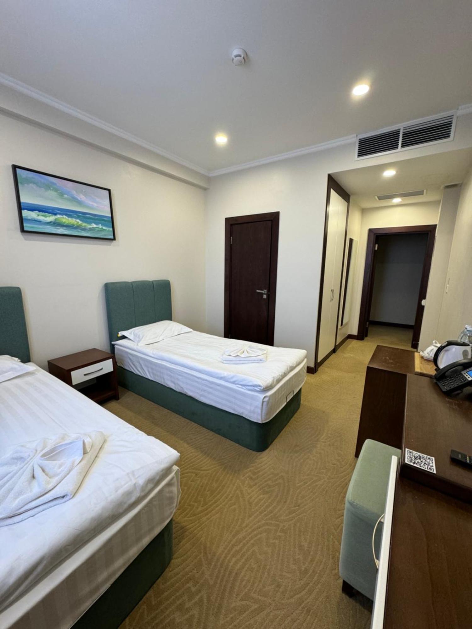 Sulo Atyrau Hotel Exterior foto