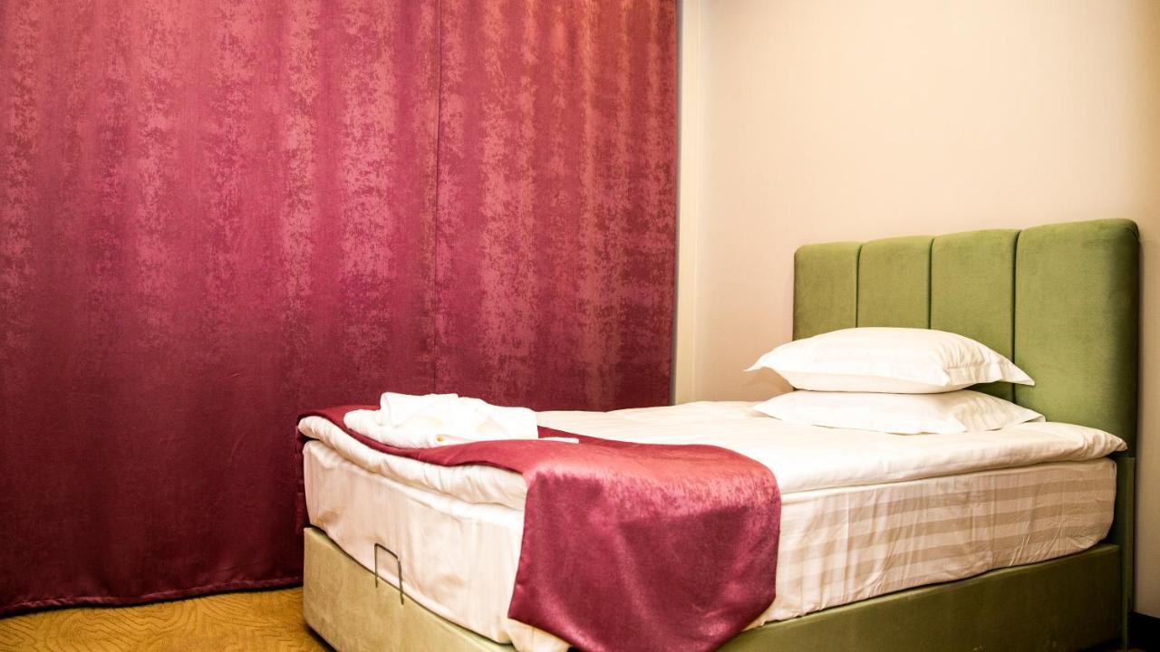 Sulo Atyrau Hotel Exterior foto