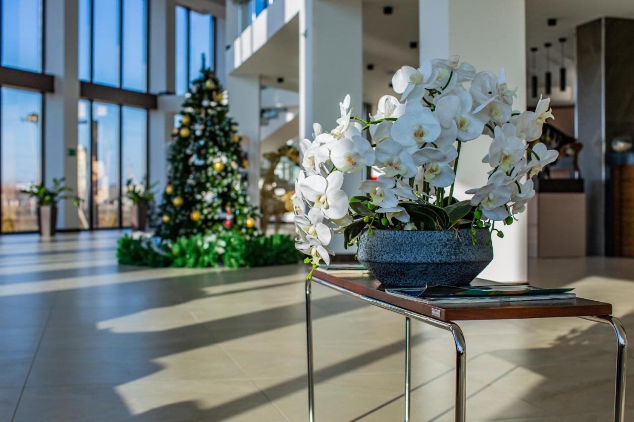 Sulo Atyrau Hotel Exterior foto